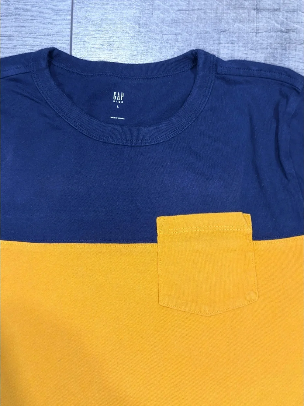 Gap Kids Long-Sleeve Shirt – Boy’s Size L